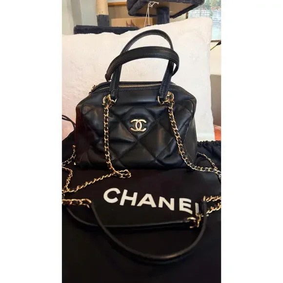 CHANEL BLACK QUILTED BOWLING CHAIN BAG - Picture 2 of 16